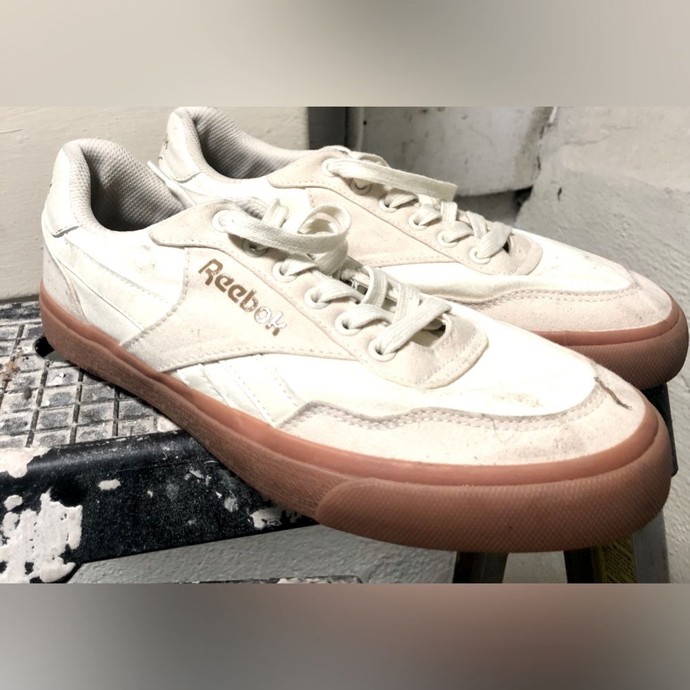 White/Crème & Gold lettering Reeboks, men’s size 10